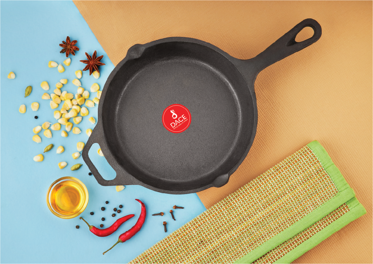 https://www.daceapl.com/images/products/cast-iron-pan/slider/fry-pan-no-1.png